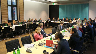 Blick in den Ausschusssaal Blick in den Ausschusssaal